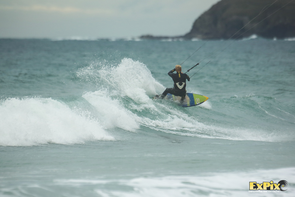 Rich Burton winning his Semi Final over an underpowered Jon Ellman-Brown...