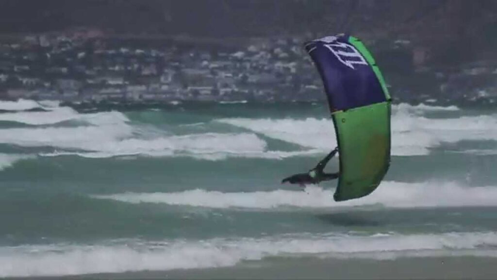 Kiteboarding Crash Section – Freeride Project 2