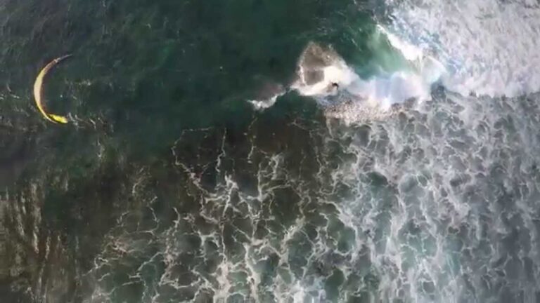 Reo Stevens and Keahi de Aboitiz Kitesurfing with the DJI Phantom