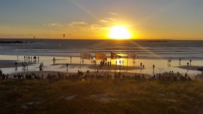 The sun sets, but there is still lots of competition to get through! Photo: Bruce Chrystal