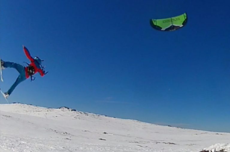 Snow Kite Crashes