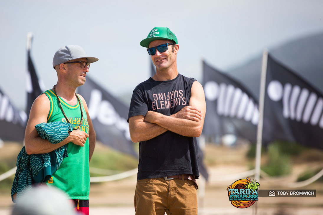 Tarifa-Strapless-kitesurfing-pro-dia-1-00054