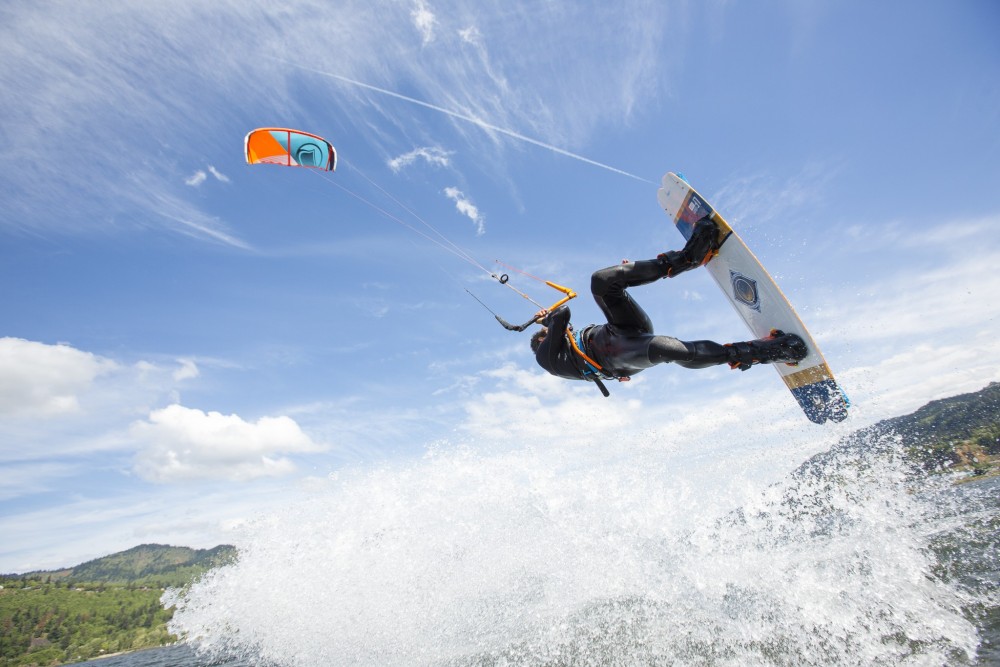 Jason Slezak goes freestyle on the Legacy.