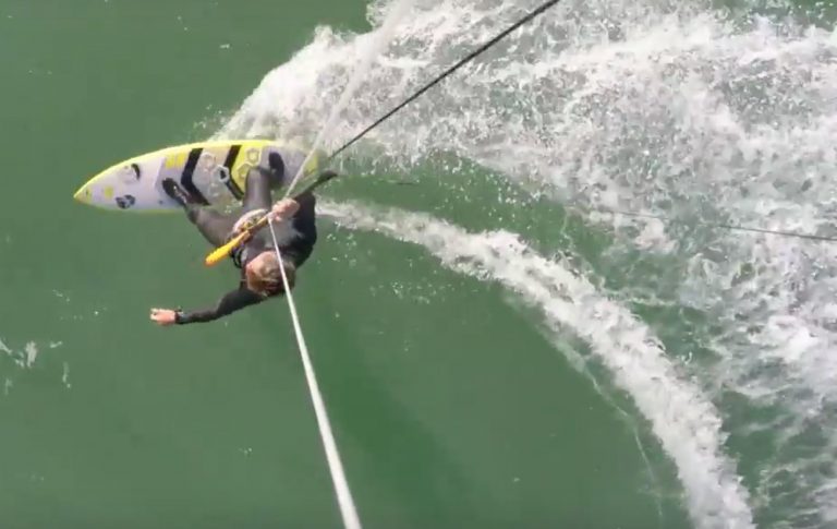 How To Duck Tack A Strapless Kitesurf