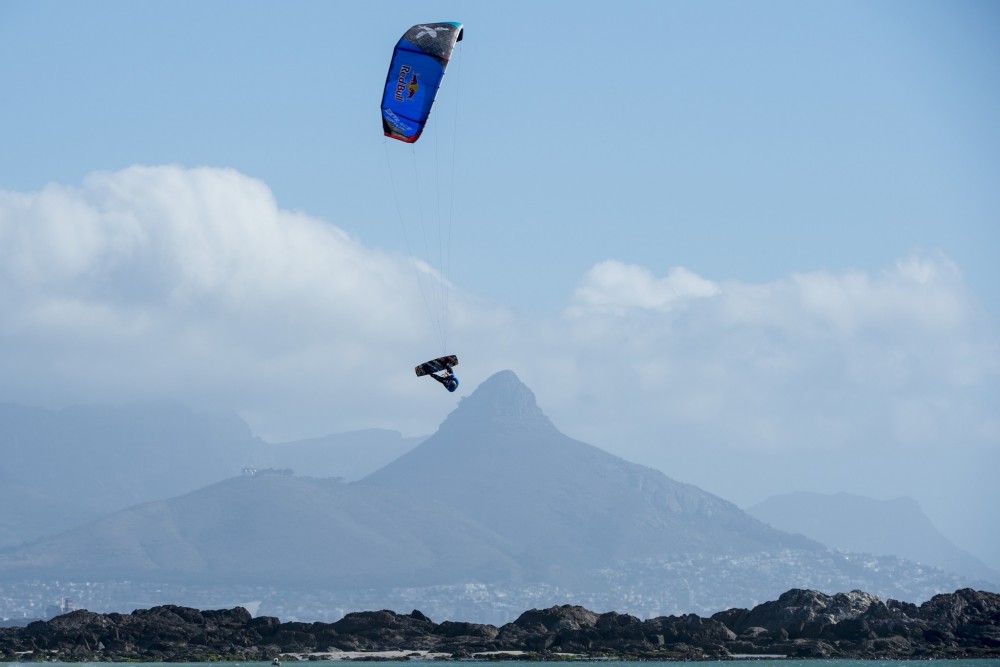 Legends will take to the sky again in 2016.