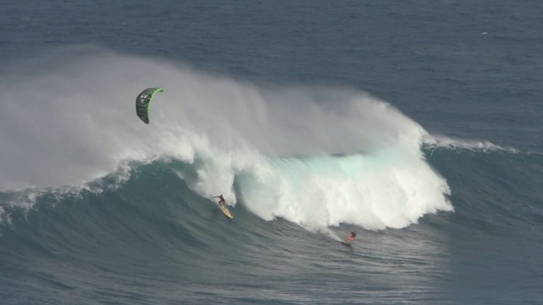 December 9, 2015 Peahi (Jaws) Maui Multisport Sessions