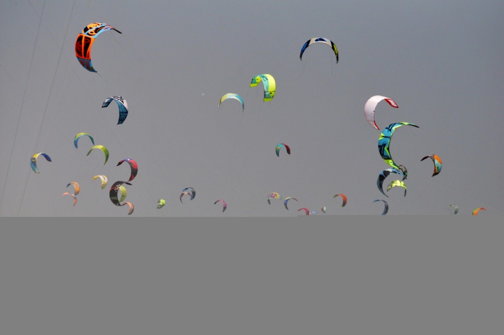 415 kiters completed the 2.4 km course from Dolphin Beach to Doodles.