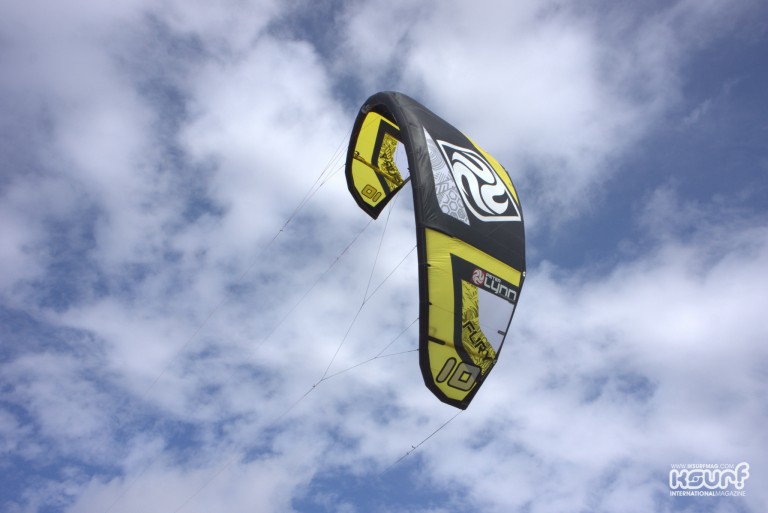 Kitesurfing Reviews - Peter Lynn Fury V3 10m 2016