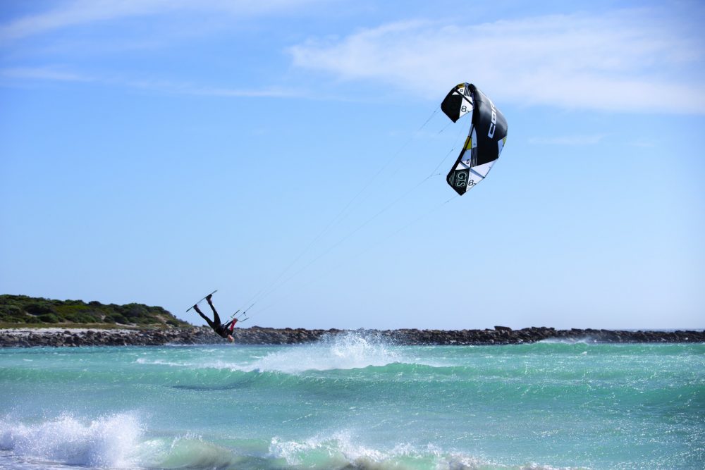 Experience a true C kite feel with the CORE GTS4 future C design.