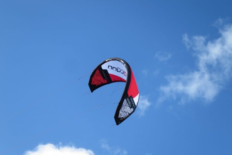 Kitesurfing Reviews - Peter Lynn Swell V2 7m 2016