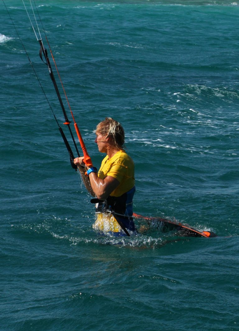 Kitesurfing Technique - Board Behind Waterstart