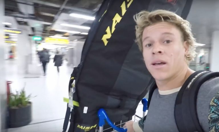 Traveling Light #3 KEVVLOG