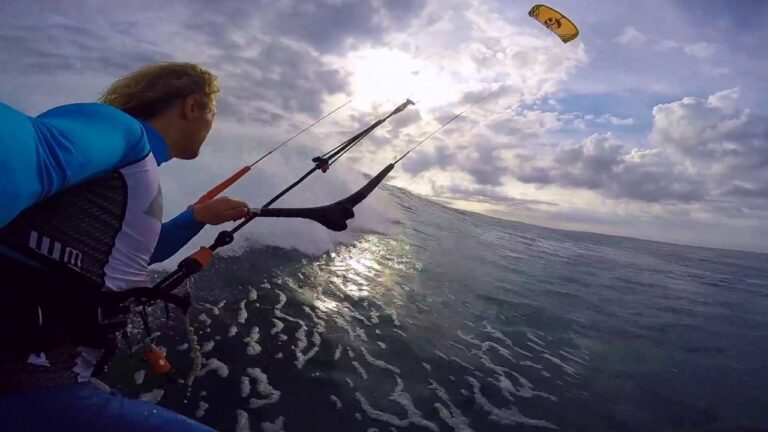Kitesurfers Time on Manawa