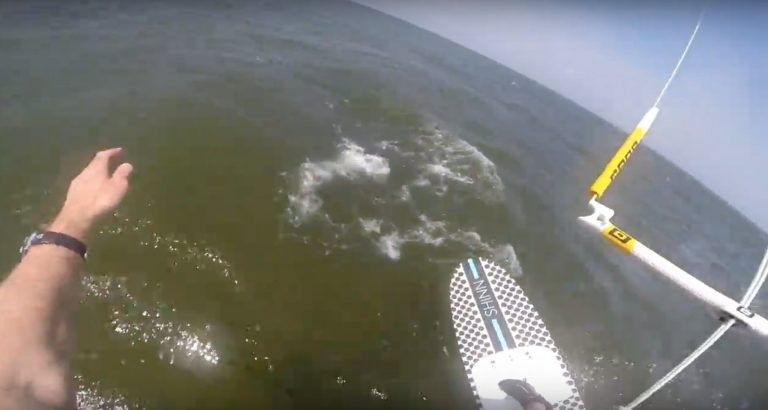 Foilin' Around E03: A beginner's guide to foiling in shallow water, gybing, and toeside riding.