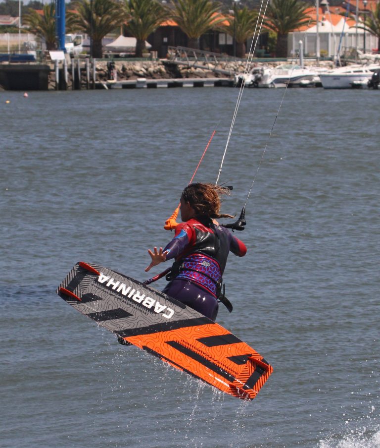 Hoochie Glide – Hooked Kitesurfing Technique