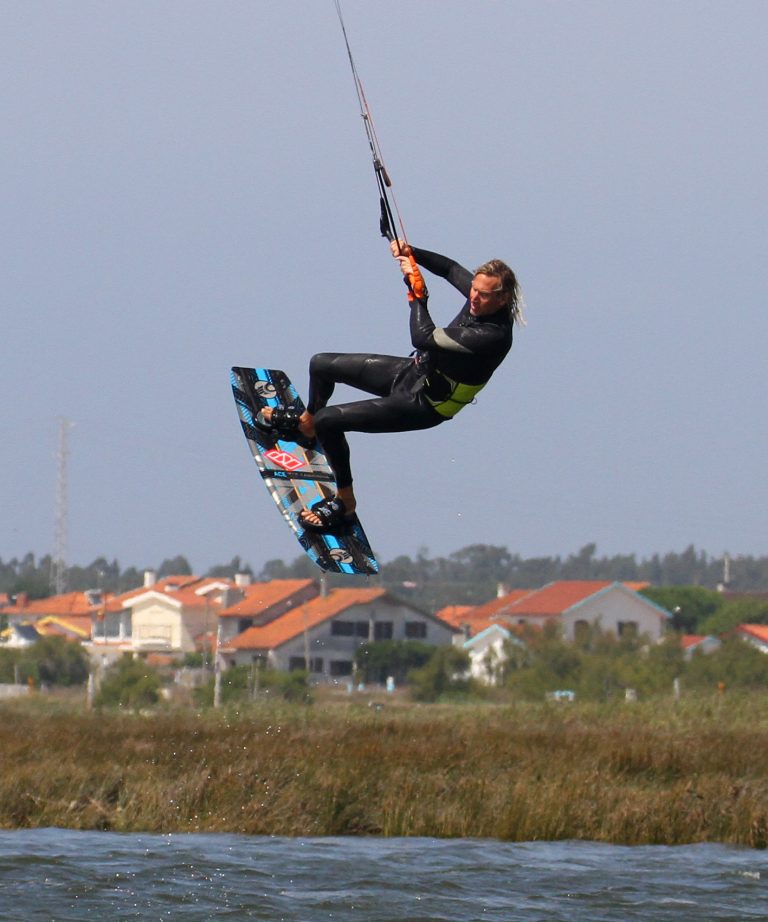 Kitesurfing Technique - Toeside Back Loop Downloop Transition