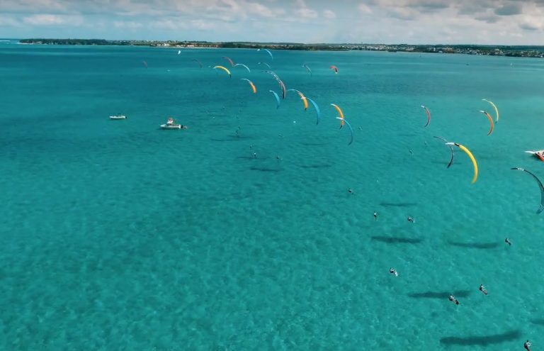 The Foiling Show - HFPT Mauritius 2017 - Race 10