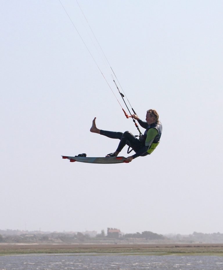 Kitesurfing Technique - Front Foot One Foot Downloop Transition