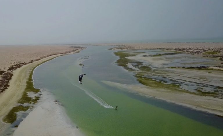 Oman - Road trip & Kitesurfing