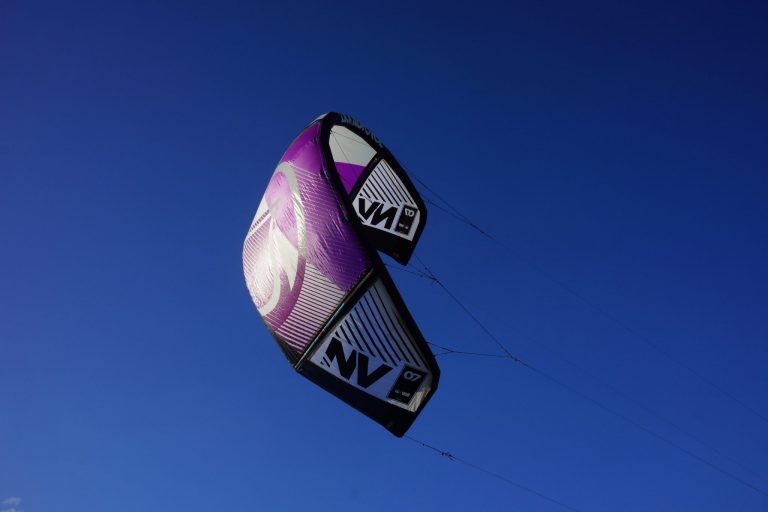 Kitesurfing Reviews - Liquid Force Kites NV 7m 2018