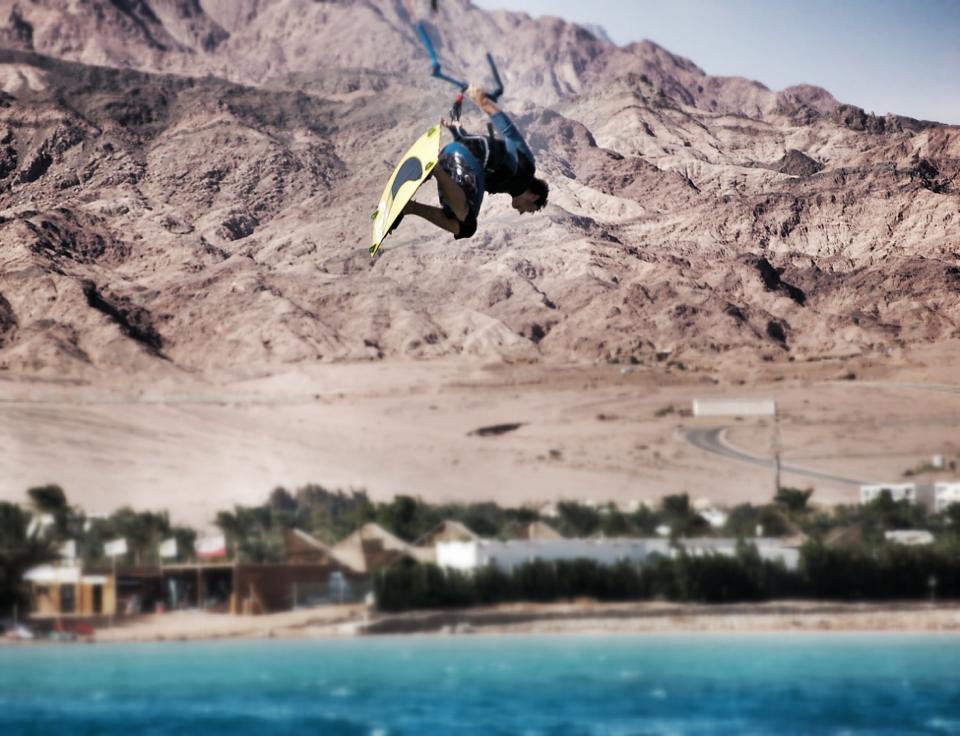 Kitesurfing in Dahab Holidays and Travel Guides » Africa » Egypt