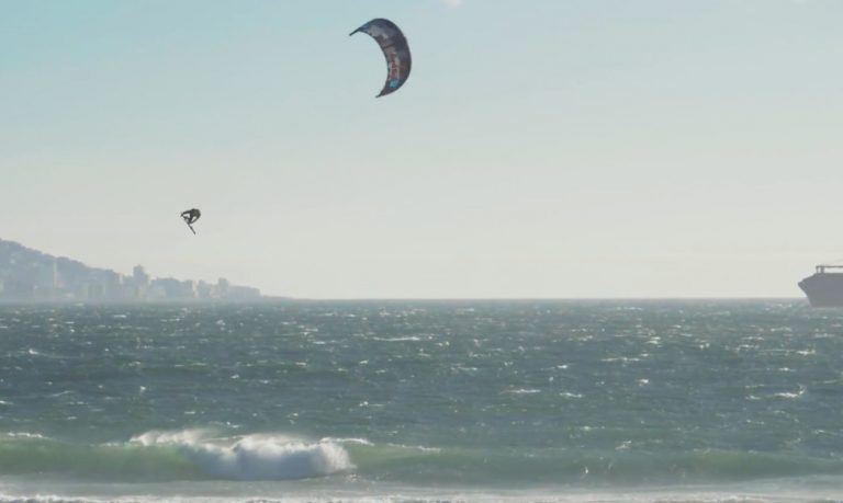 Aaron Hadlow Megaloop Frontroll Boardoff KOTA 2018