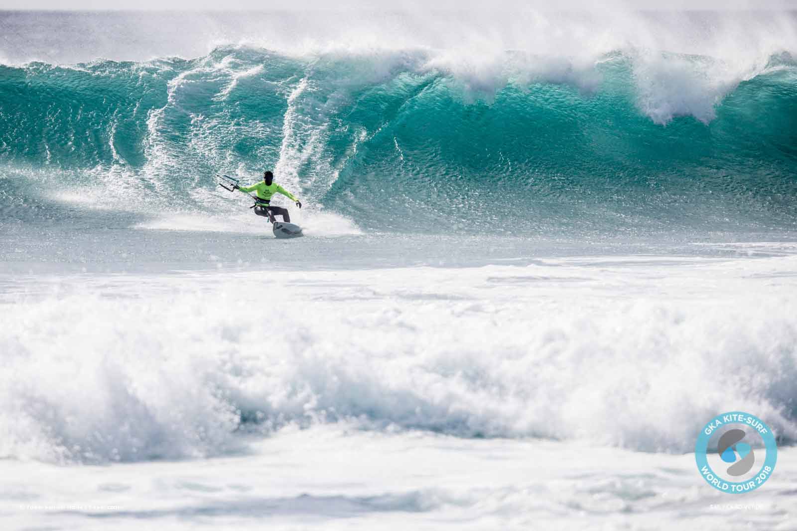 Ponta Preta GKA Kite-Surf World Tour Day 2 Update