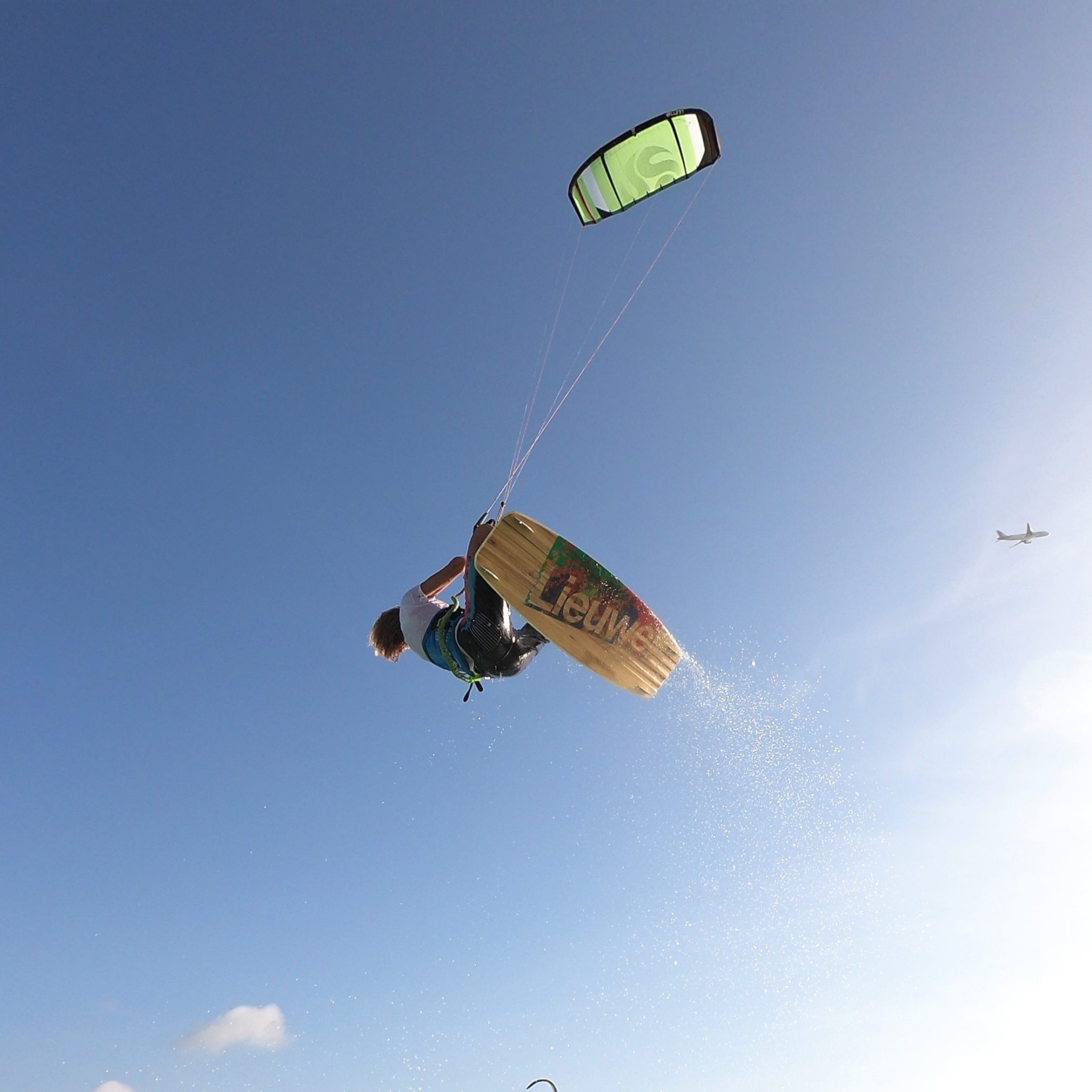 May Kitesurfing