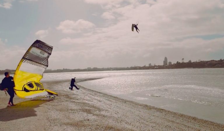 The Leading Edge - Kite surfers of the gusty city