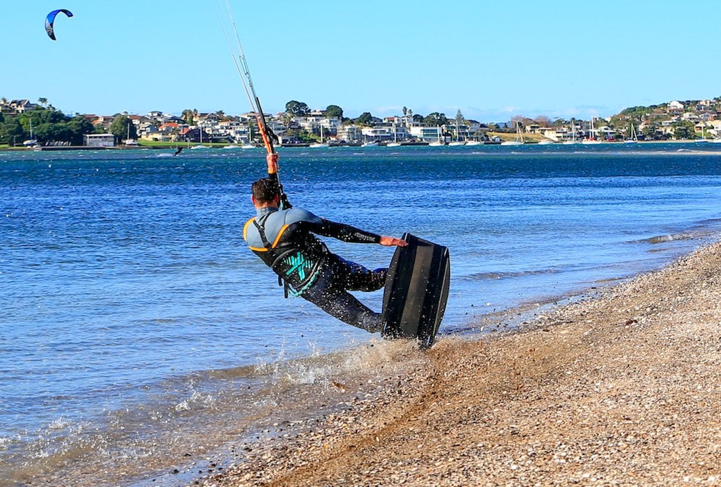 Kitesurfing in Auckland Holidays and Travel Guides » Oceania » New