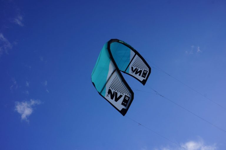 Kitesurfing Reviews - Liquid Force Kites NV v9 12m 2019