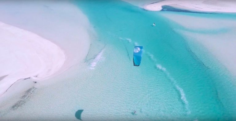 Kitesurfing in Australia - 4x4 Kite Trip