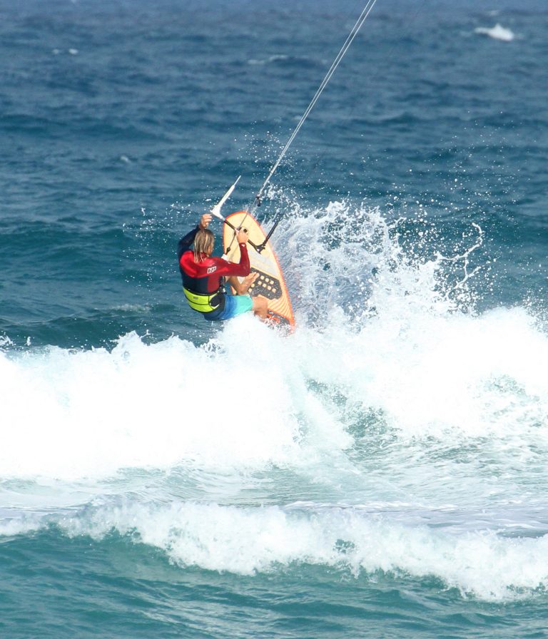 Kitesurfing Technique - Getting Out, Over and Through the White Water on a Surfboard