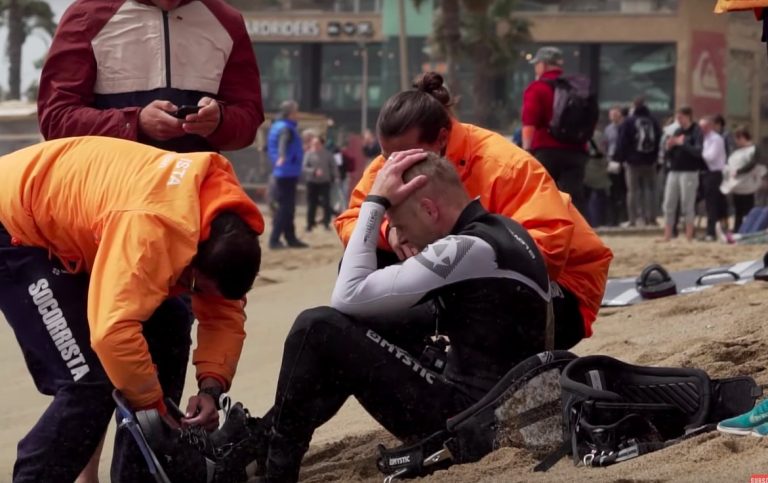 Best Vlog of 2019 [Nomination] - My Most Painful Kiteboarding Accident (Broke My Leg) - Ruben Lenten