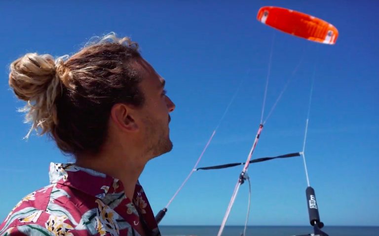 How To Set Up Your Foil Kite - NOVA