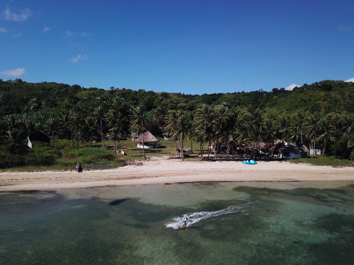 Mindoro Kitesurfing holiday and travel guide