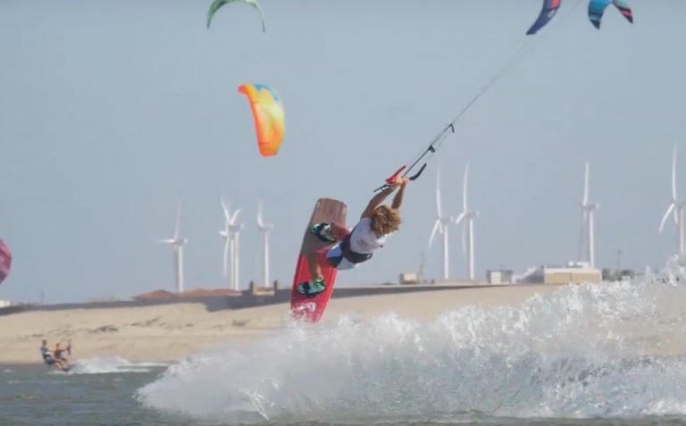 Few tips on HOW TO DO A BACK MOBE (Advance Kiteboarding tutorial)