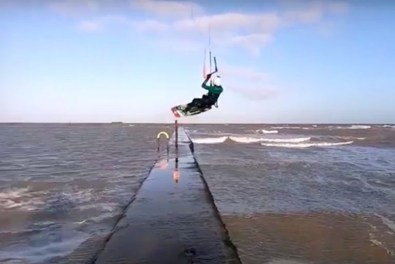 15-20 knots and loving it @madmaxkiting 10 years old
