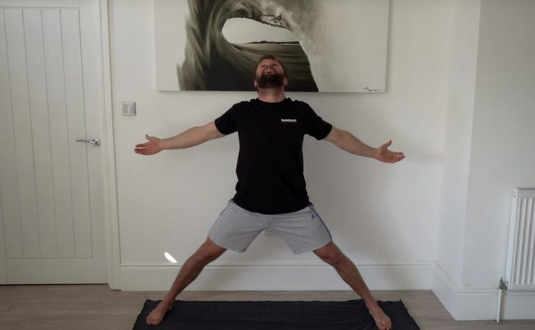 20 minute exercise / stretch for Kitesurfers!