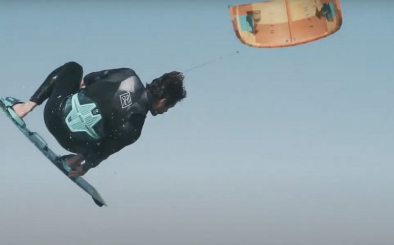 How to Back Roll Kite Loop - Tricks of the Trade with Tom Court
