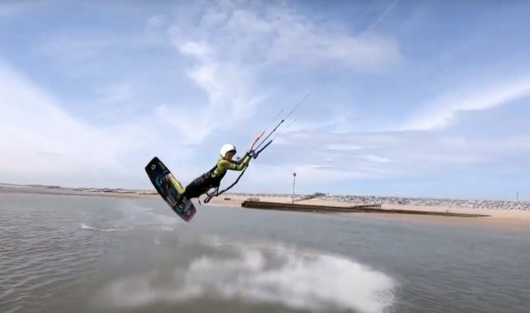 Freestyle session with Sam Bull... I've just started enjoying unhooking