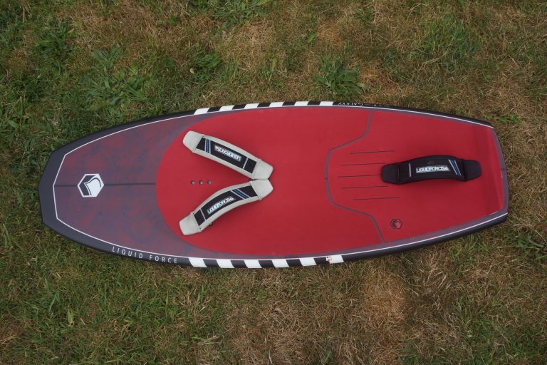 Kitesurfing Reviews - Liquid Force Kites Galaxy 4’ 8” 2020