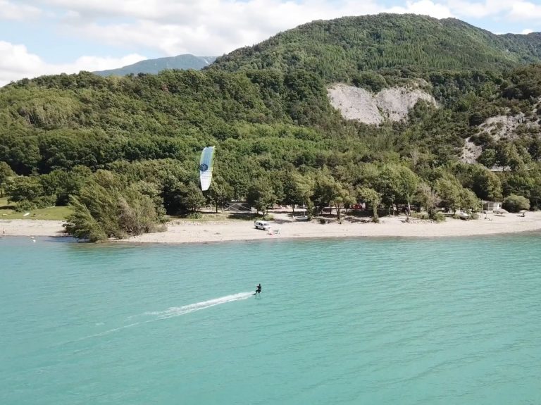 Spring Kitesurf Days at the Lake