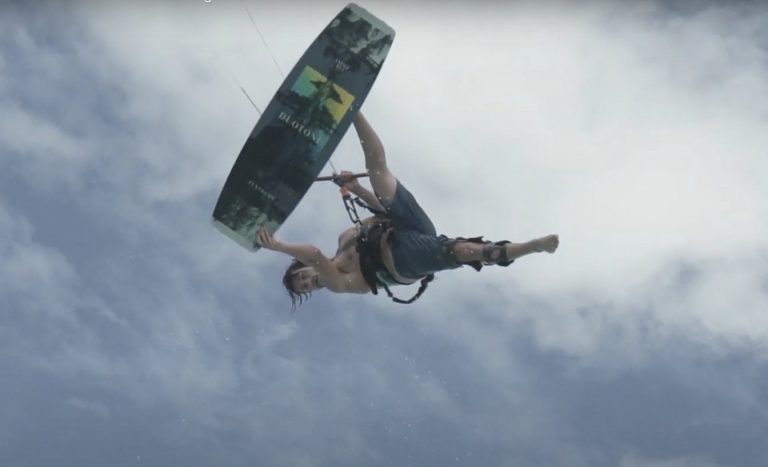 The "One Footer" Kiteboarding - Tricks of the Trade with Tom Court