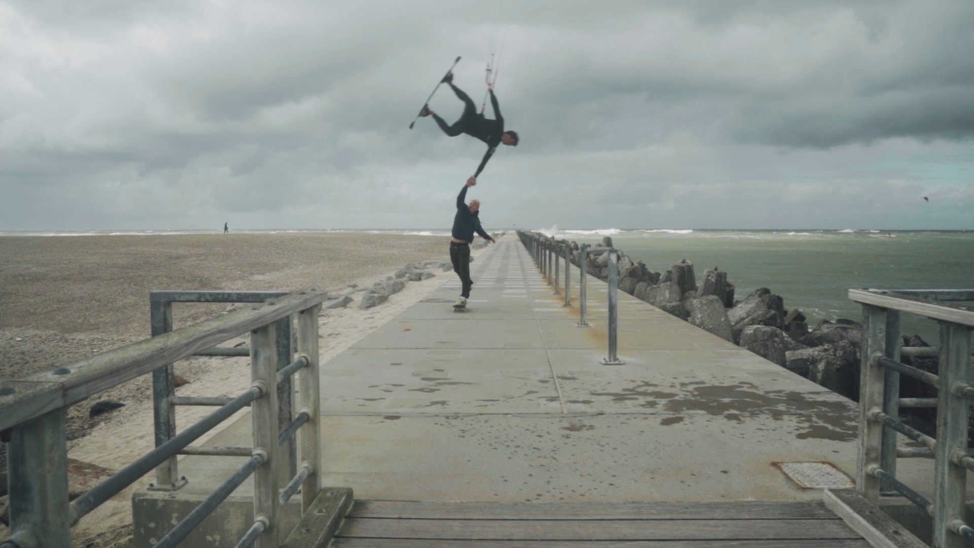 Cold Hawaii Big Air – Launches in 30 – 40 Knots