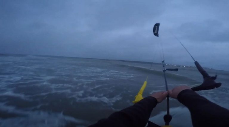 40knt Secret Sandbank Kitesurfing Session