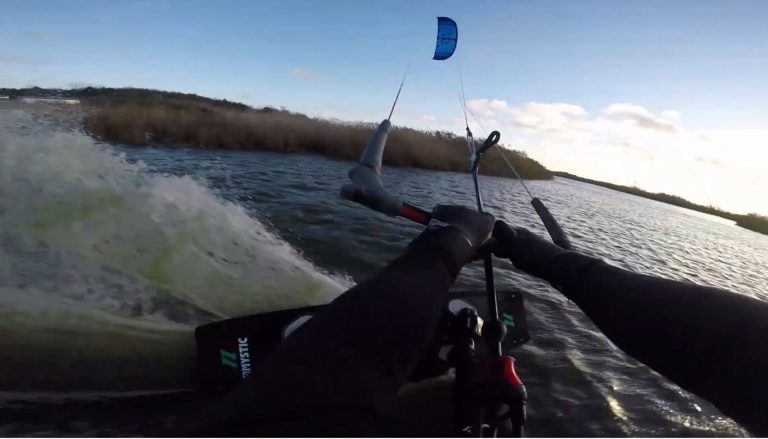 A sunny WINTER session! - KITEBOARDING is awesome all year round!