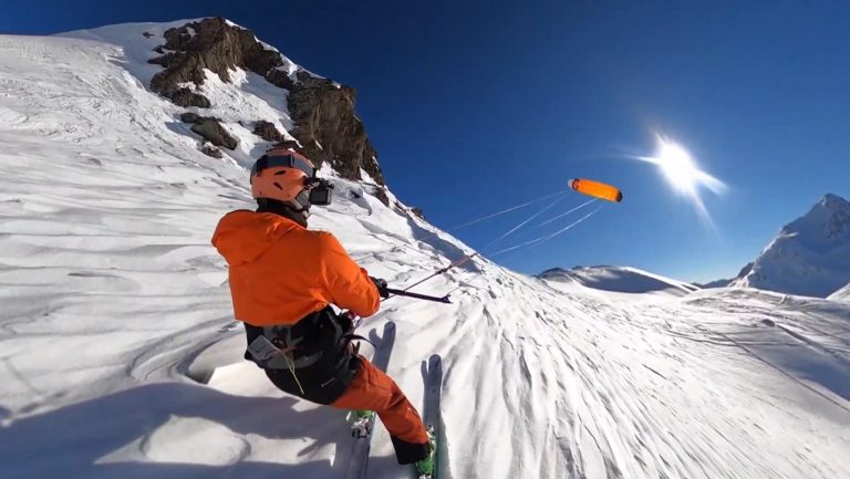 Perfect Snowkiteday at the Berninapass in Switzerland