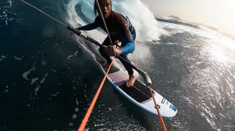 Kitesurfing Christmas BARRELS!! - Court In The Act #VLOG 141