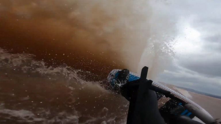 Epic Wave Kiting Exmouth